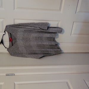 Jennifer Lopez Gray Crew Neck Sweater